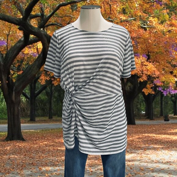 Lane Bryant Striped Twist Front Tee Plus Size 22/24 Casual Boho Draped Top - Picture 1 of 12